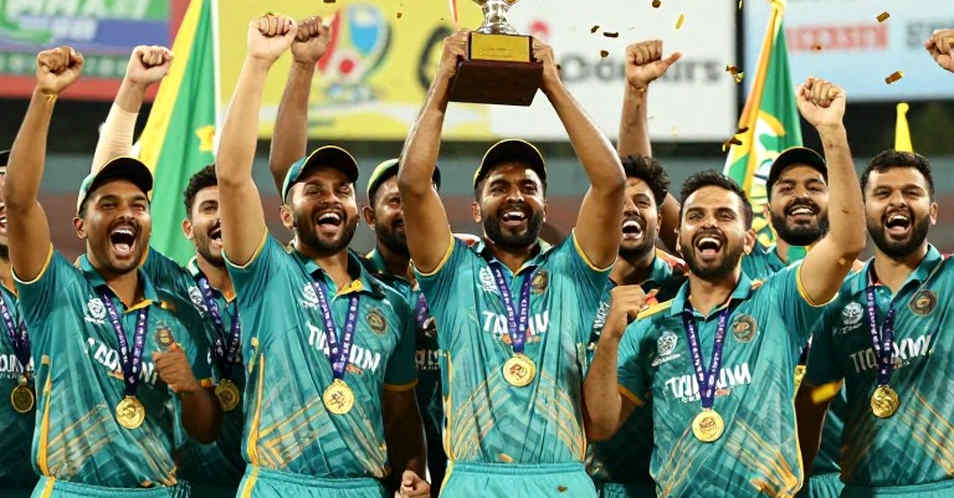ফ্র্যাঞ্চাইজি ক্রিকেট কি গতিময় বোলারদের হারিয়ে দিচ্ছে? ব্রেট লির সেই প্রশ্নের মর্মকথা